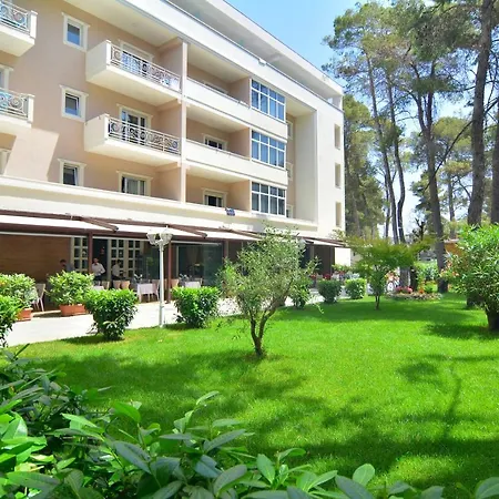 Resort Sandy 4*