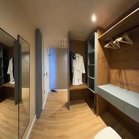 Resort Sandy Golem (Tirana)