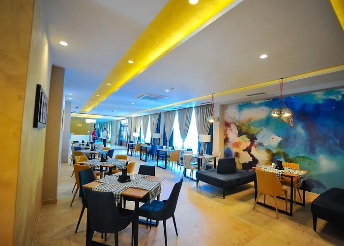 Sandy Golem (Tirana)