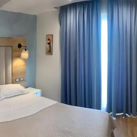 Resort Sandy Golem (Tirana)