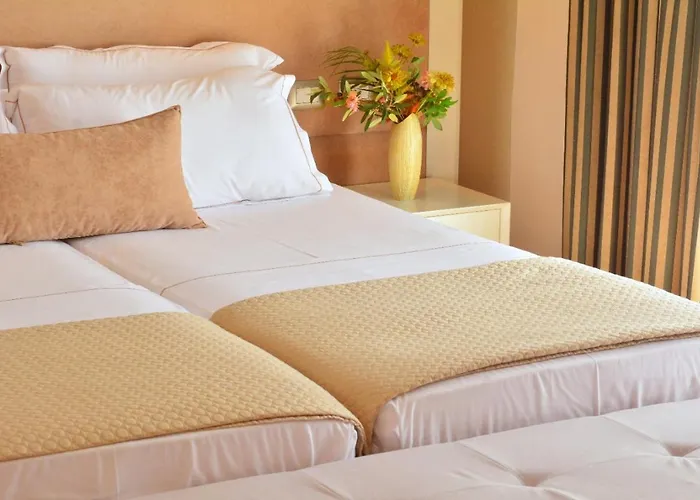 Sandy Resort 4*