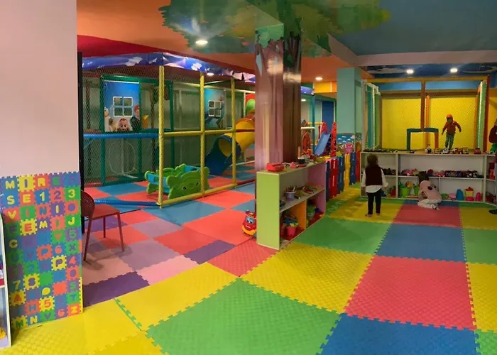 Sandy Resort 4*