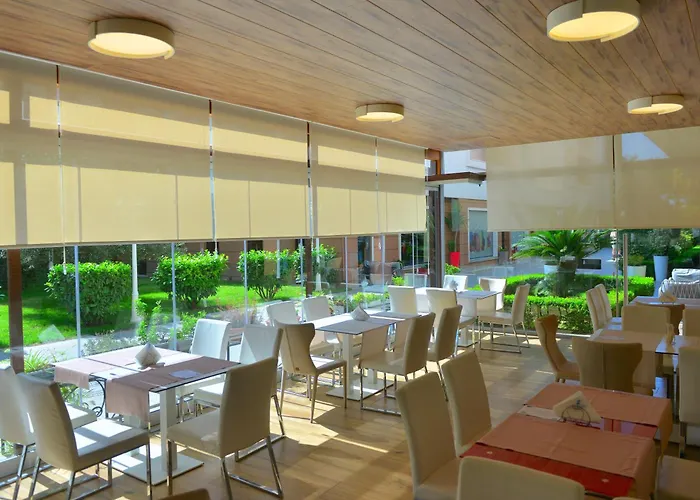 Sandy Golem (Tirana)